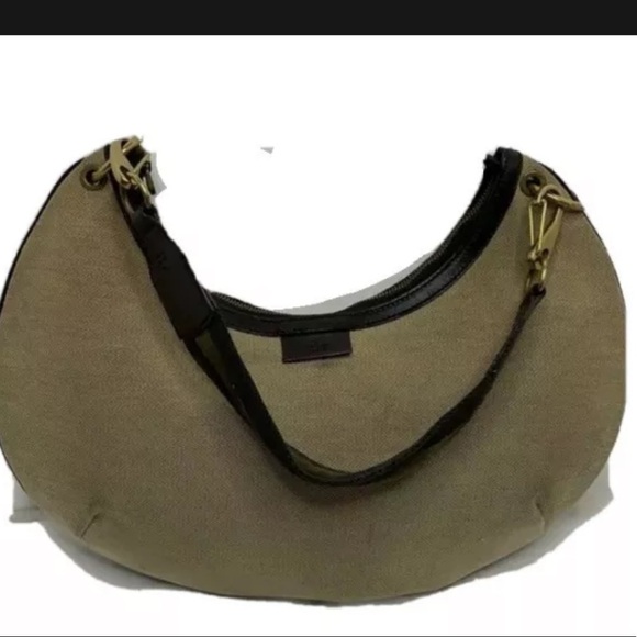 Gucci sherry line handbag. - Picture 16 of 16